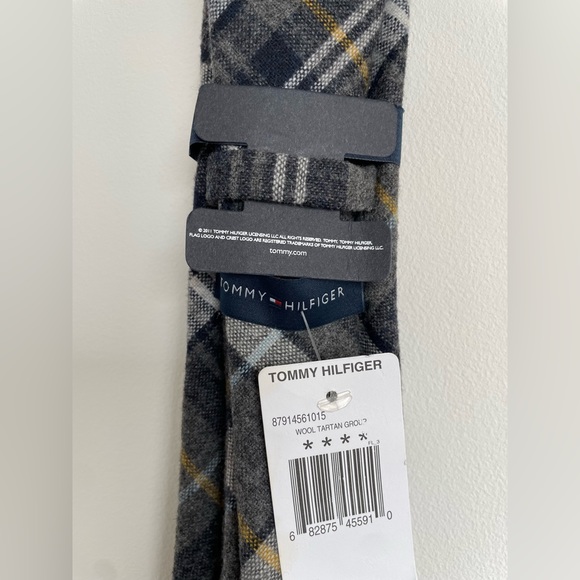Tommy Hilfiger Wool  Tie - Picture 2 of 5